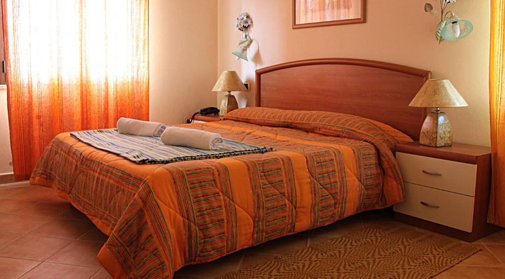 B&B Sotto Le Stelle Vacanze Bari Sardo Habitación foto